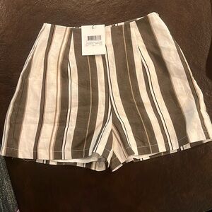 DISSH NWT High Waisted Linen Shorts